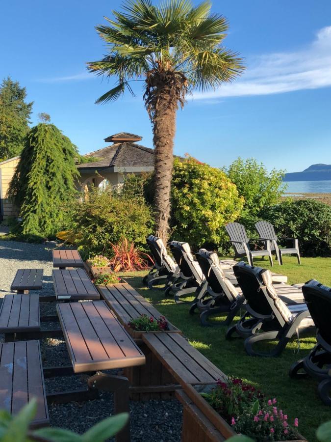 Qualicum Breeze Beach Resort Bowser Exterior photo