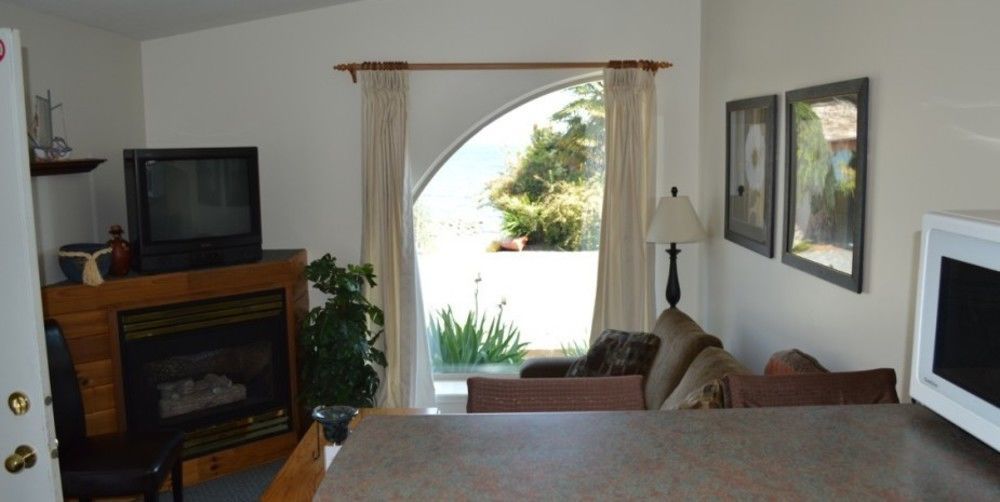 Qualicum Breeze Beach Resort Bowser Exterior photo